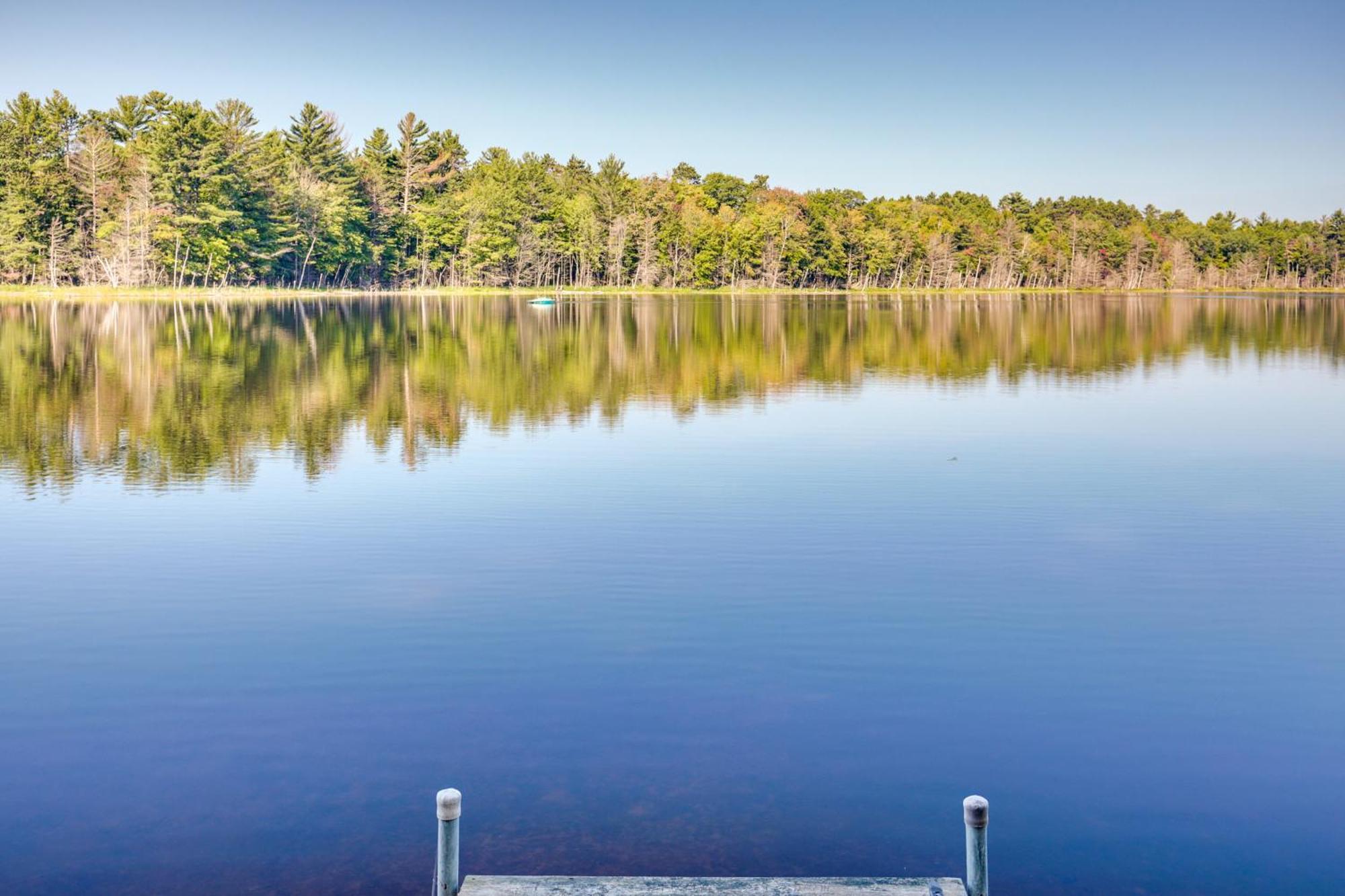 Serene Woodruff Cottage Lakefront Access! Exterior photo